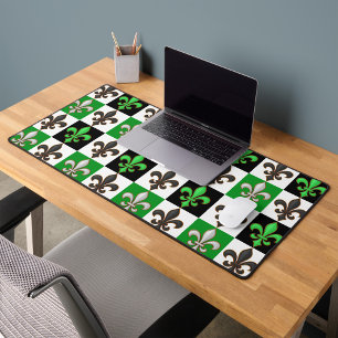 Alfrombrillas De Escritorio Diseño Fleur-de-lis de Green Black White Checkered