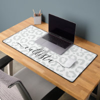 Elegante animal de leopardo gris blanco