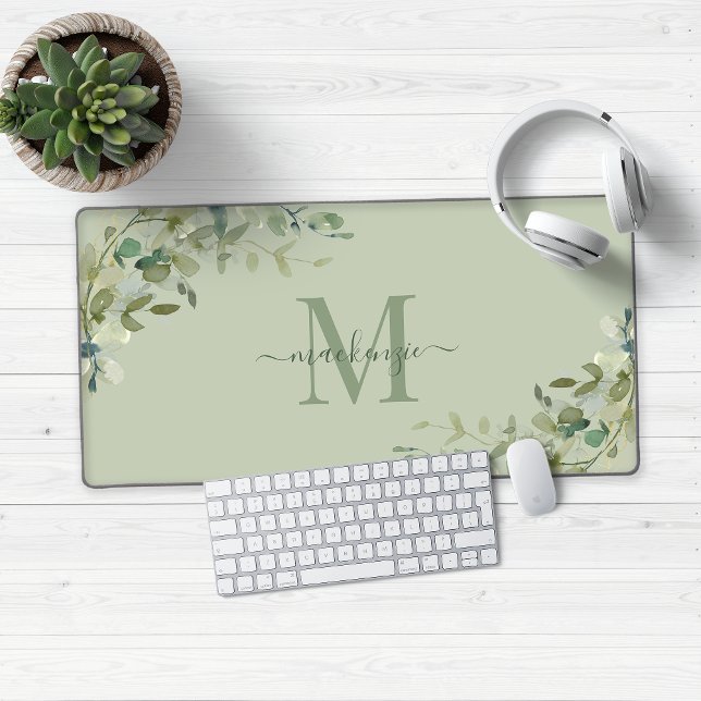 Alfrombrillas De Escritorio Elegante Eucalyptus Monograma Botánico Verde (Modern Sage Green Eucalyptus Greenery Monogram Desk Mat)