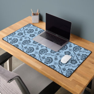Alfrombrillas De Escritorio Elegante patrón floral sobre fondo azul claro
