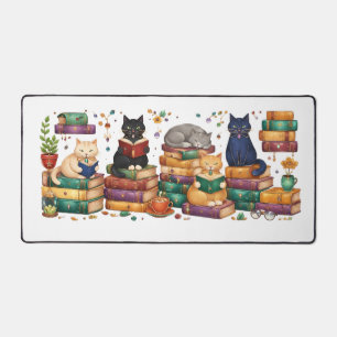 Alfrombrillas De Escritorio Escena de biblioteca acogedora con gatos leyendo l