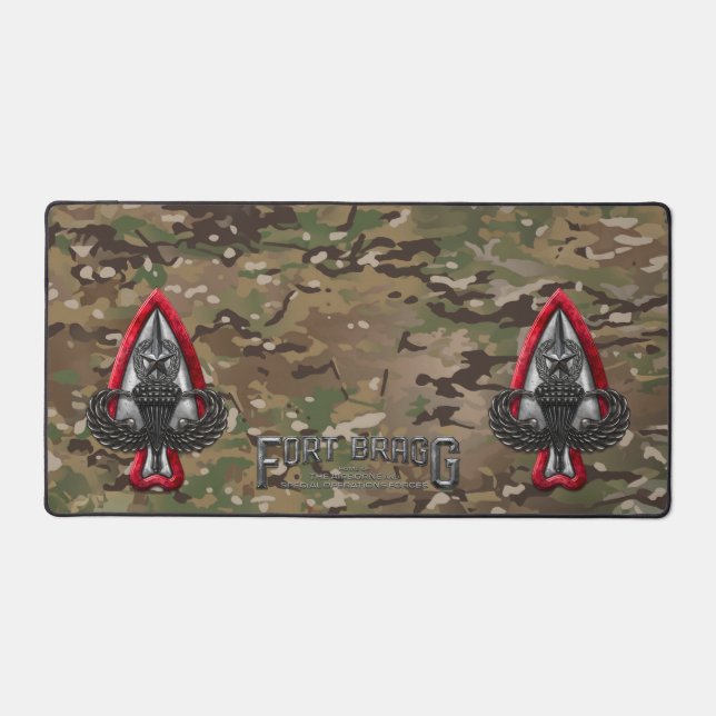 Alfrombrillas De Escritorio Fort Bragg Camo Desk Mat (Anverso)