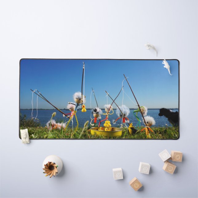 Alfrombrillas De Escritorio Fubby's actief met het hengelspel. (Mesa para niños)