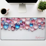Alfrombrillas De Escritorio Gemstone rosa y azul personalizado<br><div class="desc">Eleva tu espacio de trabajo con esta alfombra de escritorio personalizada adornada con una fascinante disposición de piedras preciosas rosas y azules. Los colores vivos y las texturas naturales crean un entorno fascinante e inspirador para tu trabajo. Hazlo verdaderamente tuyo añadiendo tu nombre o una cita motivacional. La superficie lisa...</div>