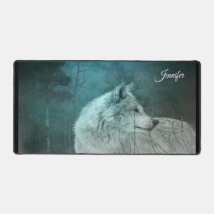 Alfrombrillas De Escritorio Hermoso lobo gris en un bosque oscuro