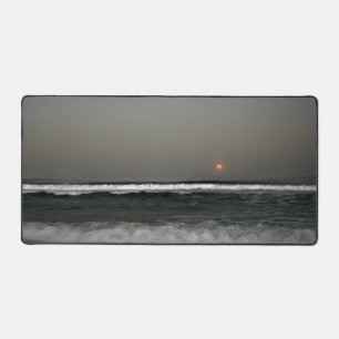 Alfrombrillas De Escritorio Luna sobre olas
