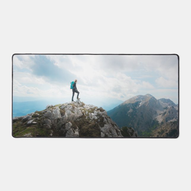 Alfrombrillas De Escritorio Mirando nuevas aventuras (Anverso)