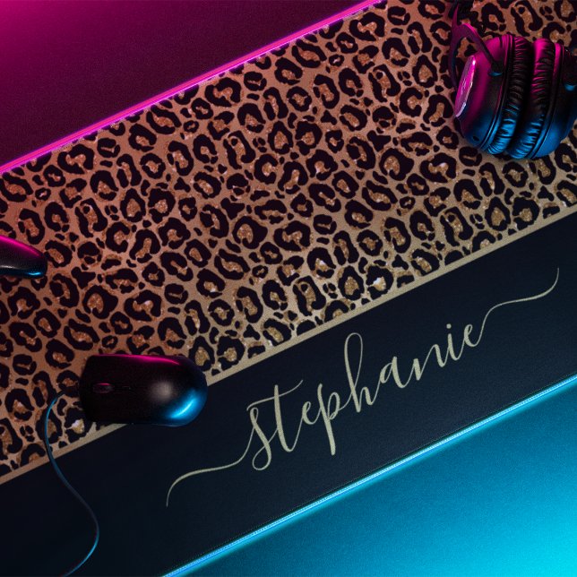 Alfrombrillas De Escritorio Monograma de impresión de animales Leopardo Purpur (Chic Gold Glitter Leopard Animal Print Monogram Desk Mat)