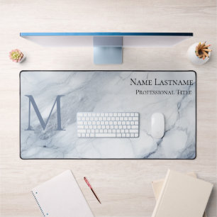 Alfrombrillas De Escritorio Monograma elegante personalizado mármol azul claro