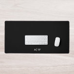 Alfrombrillas De Escritorio Oficina de Iniciales de Monograma Negro Moderno Mí<br><div class="desc">Cree su propia alfombra de escritorio personalizado para su oficina con diseño minimalista y originales iniciales personalizadas en monograma.</div>