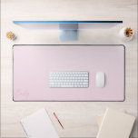 Alfrombrillas De Escritorio Pastel Pink Gradient Calligraphy Personalized<br><div class="desc">A trendy personalized pastel pink desk mat. This minimalist design features a soft gradient pink and modern calligraphy script font.</div>