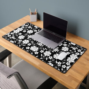 Alfrombrillas De Escritorio Patrón de flores blancas negras