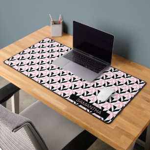 Alfrombrillas De Escritorio Patrón geométrico negro, blanco y rosado