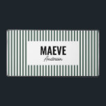 Alfrombrillas De Escritorio rayas verdes y blancas personalizadas elegante<br><div class="desc">Moderna tipografía minimalista giratoria tira verde y blanca elegante diseño único y personalizado de mesa de regalo.</div>