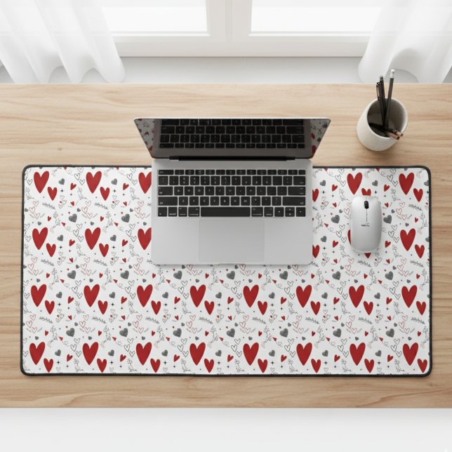 Alfrombrillas De Escritorio Red and Black Doodle Hearts Love  (red and black hand drawn hearts and doodles desk mat for home office work gift for her mom wife gf)