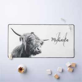 Alfrombrillas De Escritorio Retrato de vaca Highland monograma inicial blanco 