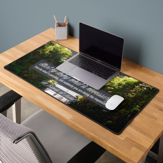 Alfrombrillas De Escritorio San Francisco de Asís citando a Inspirador "Hacien (Oficina 2)