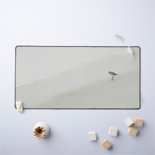 Alfrombrillas De Escritorio Sandpiper costero en la playa