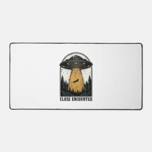 Alfrombrillas De Escritorio Secuestro del bosque alienígena grabado vintage de