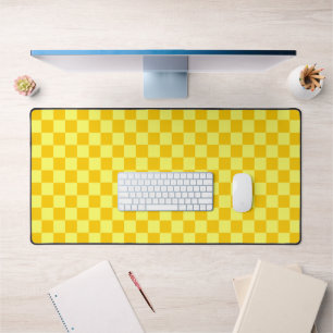 Alfrombrillas De Escritorio Tablero amarillo combinado de ShirleyTaylor