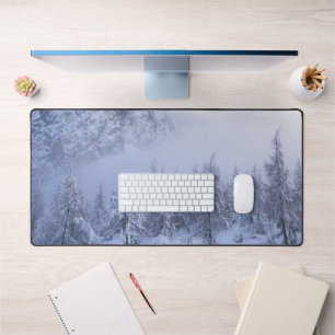 Alfrombrillas De Escritorio Tierras maravillosas del invierno, niebla, bosque 