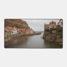 Alfrombrillas De Escritorio Timeless Staithes: Where the Beck Meets the Sea