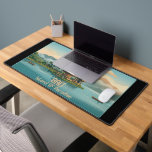 Alfrombrillas De Escritorio Vintage Bali Ulun Danu Beratan Lake Temple Travel<br><div class="desc">Experience the serene beauty of the 'Island of Paradise' with this stunning vintage-inspired illustration of Ulun Danu Beratan Temple. Capturing the iconic Balinese pagoda reflecting on the calm waters of the lake, surrounded by misty mountains and traditional fishing boats, this panoramic artwork brings a touch of tropical zen to any...</div>