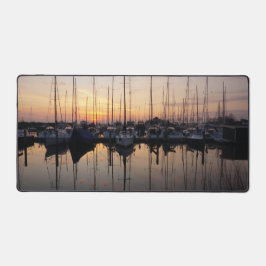 Alfrombrillas De Escritorio Zeilboten in haven met tegenlicht.