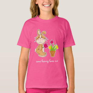 Algún conejito me ama. Las camisetas de los niño