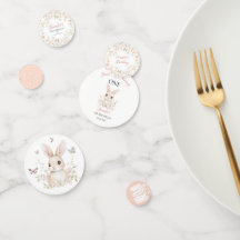 Alguno Conejo está Cumpliendo Un Confeti de Mesa