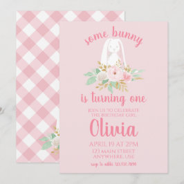 Algunos Bunny Birthday Invitación floral y rosa