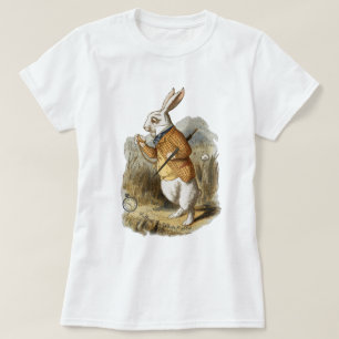 Alicia en la camiseta de Wonderland