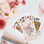 Alicia vintage en carta de juego de conejo de mara<br><div class="desc">Alicia vintage de diseño bello en las cartas de juego con temática de Wonderland. Perfecto para un boda con temática Alicia en el País de las Maravillas. Hemos restaurado meticulosamente el icónico ilustracion del personaje de conejo blanco Alicia en el País de las Maravillas dibujándolo a mano y llevándolo a...</div>