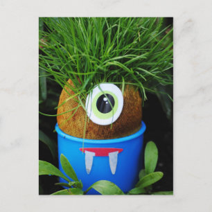 Alien En Mi Tarjeta De Postales De Jardín