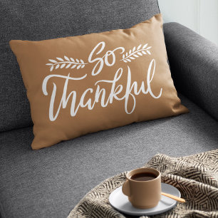 Almohada acentuada de caligrafía de pincel tan agr