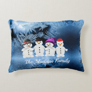 Almohada acentuada de la familia de cuatro hombres