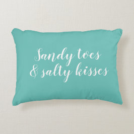 Almohada acentuada de sandy Toes y besos salados