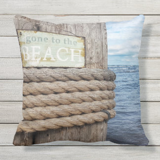 Almohada al aire libre del verano de los amantes