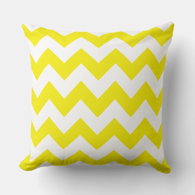 Almohada Amarilla con Rayas en Zig Zag (Anverso)