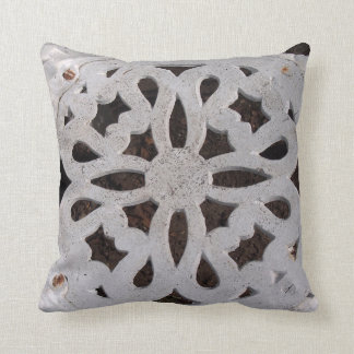 Almohada antigua elegante rústica del hierro