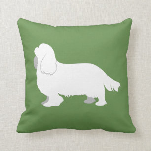 Almohada arrogante del perro de aguas de rey
