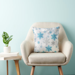 Almohada azul y blanca de copo de nieve de Navidad