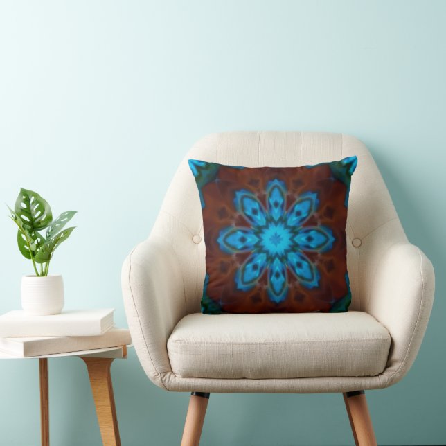 Almohada azul y marrón para echar (Silla)