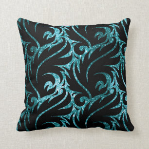 Almohada azul y negra verde azulada del modelo del