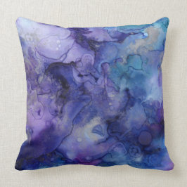 almohada azul y púrpura