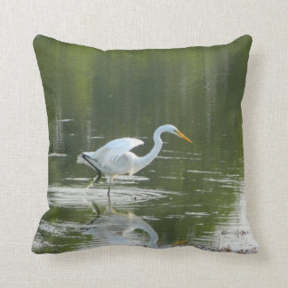 Almohada blanca del Egret