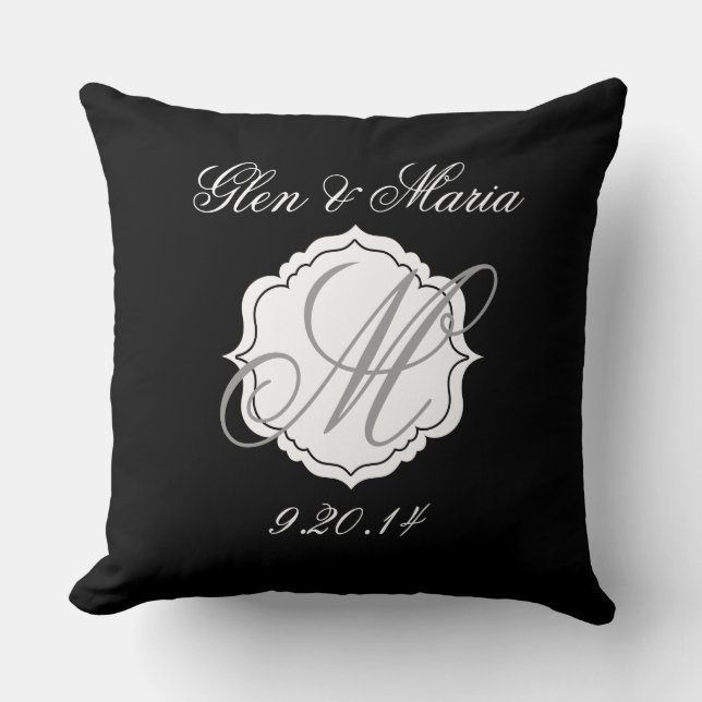 Almohada blanco y negro de la fecha de la boda del (Anverso)