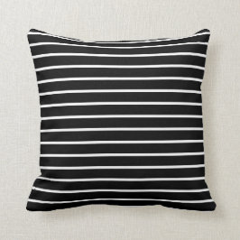 Almohada blanco y negro de las rayas