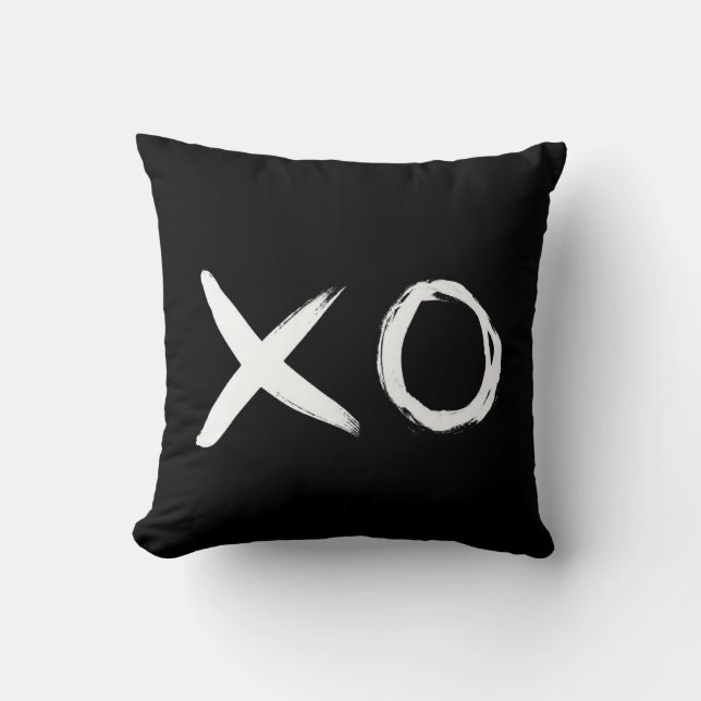 Almohada blanco y negro de XO (Anverso)
