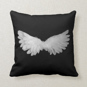 Almohada bonita negra del ala del ángel